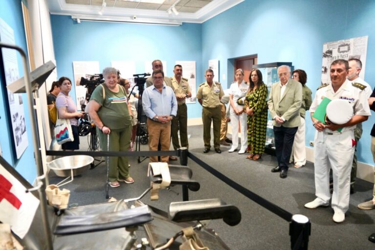 Inauguración de la exposición en honor a Fidel Pagés en Melilla