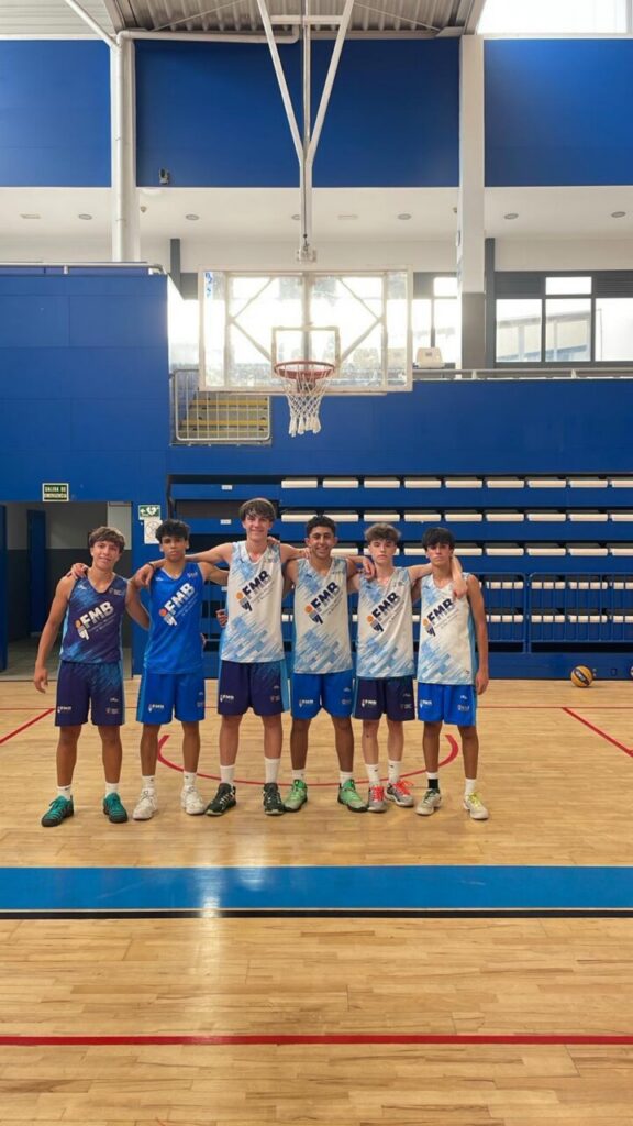 Jugadores de baloncesto de la Federación Melillense en el CESA 3x3