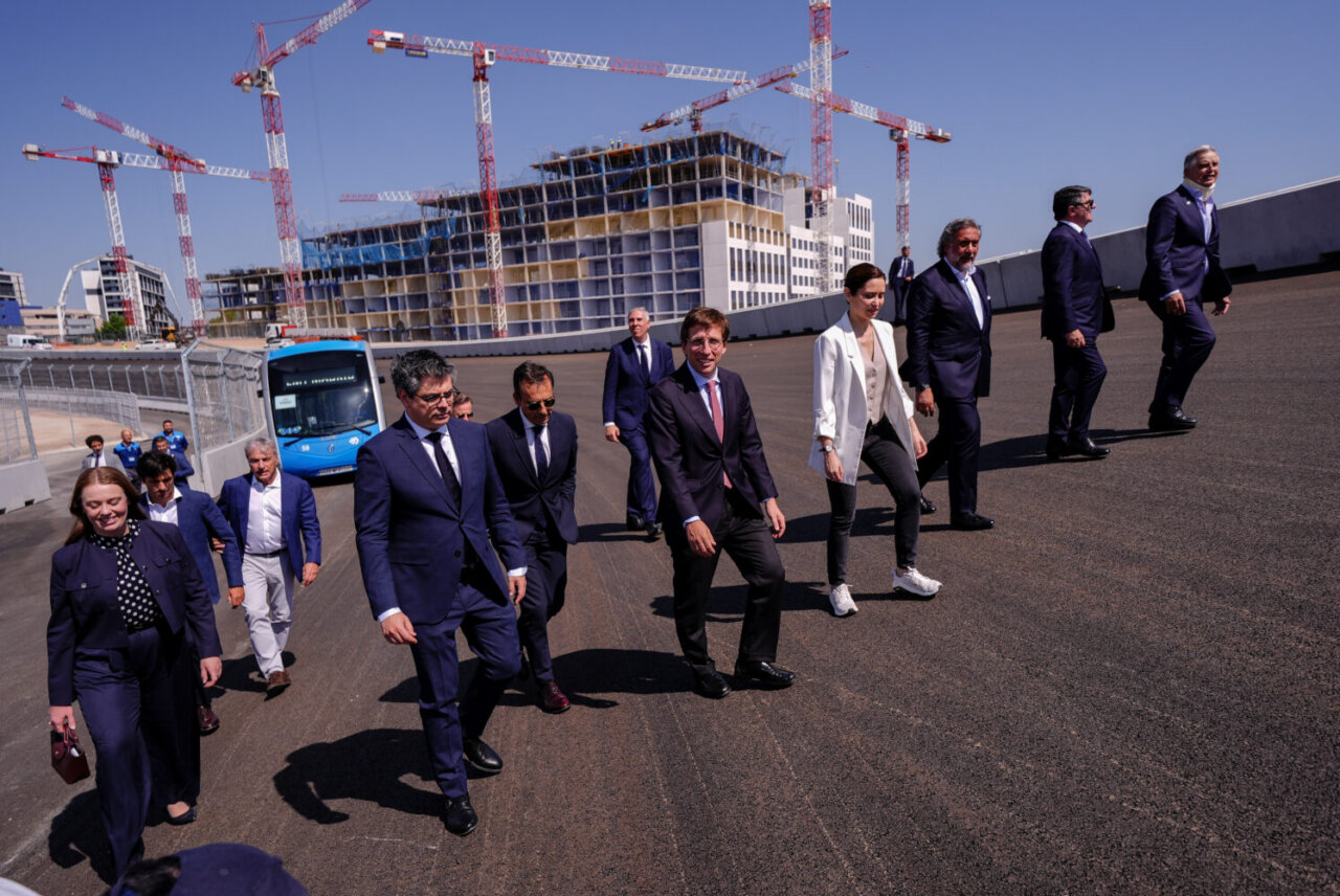Inauguración del circuito Madring en Madrid con autoridades presentes