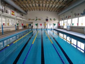 Piscina cubierta del colegio La Salle-El Carmen en Melilla