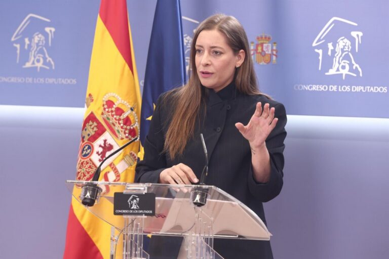 Ester Muñoz del PP en el Congreso hablando sobre el Papa León XIV