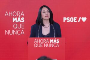 Rebeca Torró del PSOE en rueda de prensa sobre Zapatero