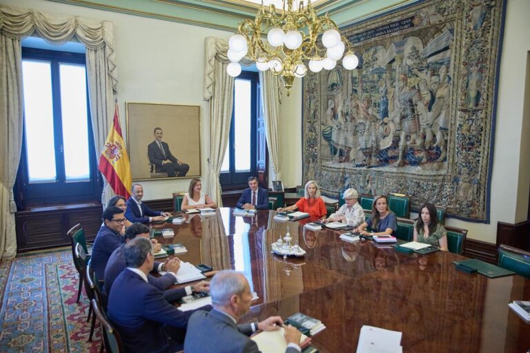 Reunión del PSOE y Sumar en el Congreso de España