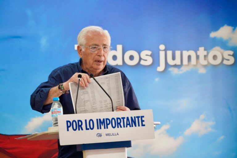 Juan José Imbroda en rueda de prensa defendiendo su gestión en Melilla