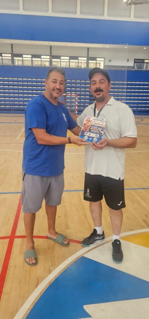 Entrega de trofeos en el Memorial Paquito López Agredano