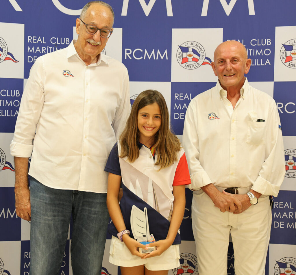 Entrega de trofeos en el Real Club Marítimo de Melilla