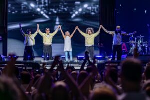 Ana Torroja en concierto con su banda en Melilla