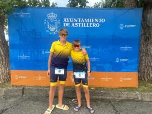 Hermanos Pablo y David Hurtado Jiménez en el Acuatlón Real Astillero