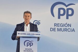 Alberto Núñez Feijóo hablando sobre ley nacional en evento del PP
