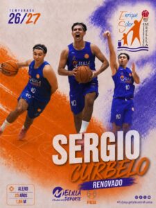 Sergio Curbelo en acción durante un partido de baloncesto