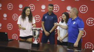 Participantes en el sorteo de la Copa Federación de Fútbol Playa 2026