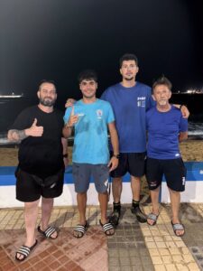 Felipe Sánchez y otros participantes del torneo de pesca en Melilla