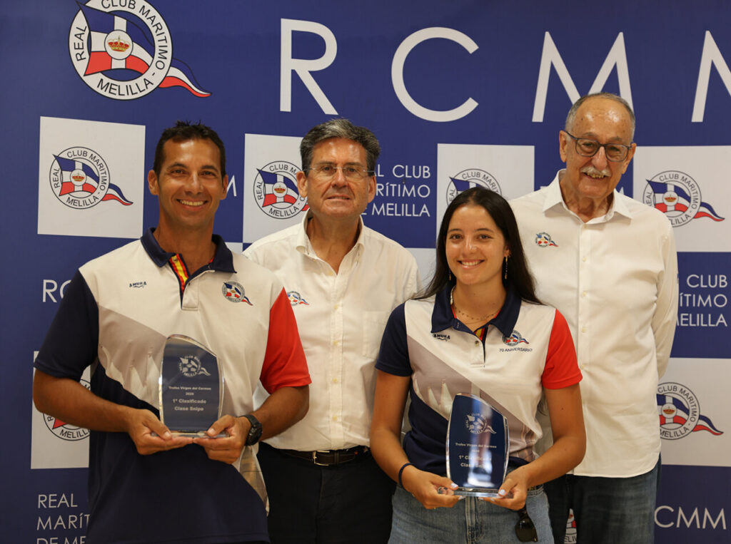 Entrega de trofeos en el Real Club Marítimo de Melilla