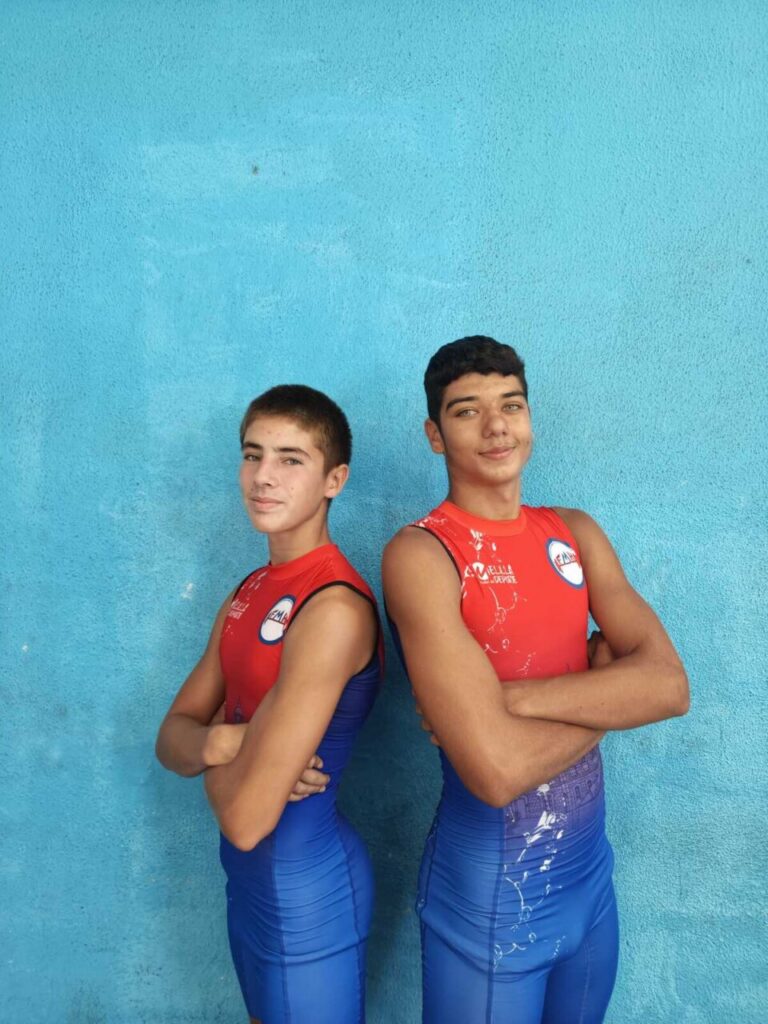 Ismael Beneito y Yusri Adriouch posando para la foto