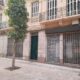 Fachada de comercios cerrados en Melilla durante la feria