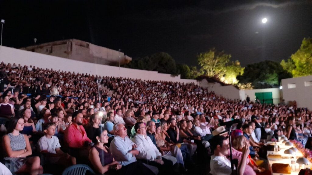 Gran gala de coronación de Miss y Míster Melilla 2026 con gran audiencia.