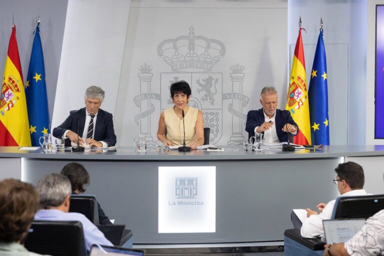 Rueda de prensa del Gobierno sobre inmigración en Ceuta