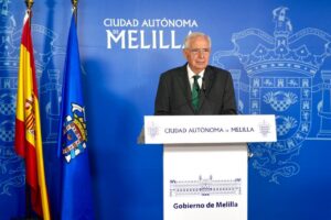 Imbroda durante una conferencia de prensa en Melilla sobre menores migrantes.