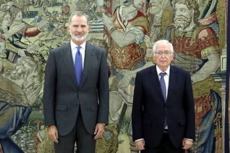 Juan José Imbroda y el Rey Felipe VI en un evento en Melilla