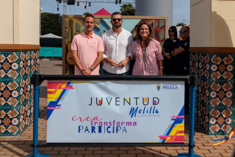 Inauguración del Espacio Joven en la Feria de Melilla con autoridades presentes