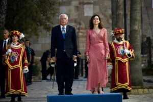 Isabel Díaz Ayuso y Juan José Imbroda en un evento oficial en Melilla