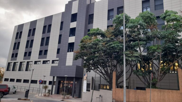 Edificio de la Residencia de Estudiantes y Deportistas en Melilla