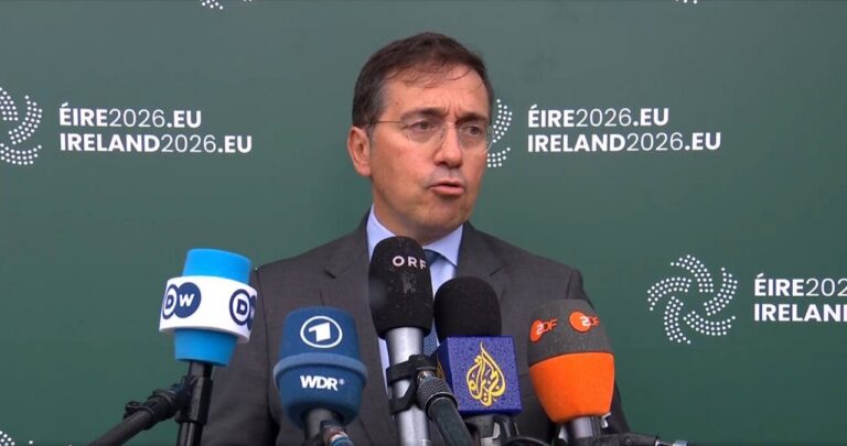 Ministro José Manuel Albares hablando sobre solidaridad de la UE con Ceuta y Melilla