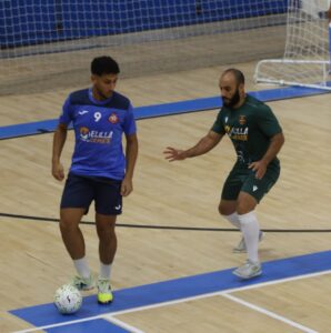 Jugadores del C.D. Melistar en un partido de fútbol sala
