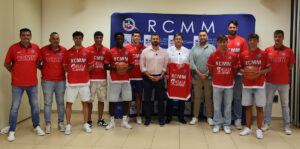 Equipo del Real Club Marítimo de Melilla en presentación oficial