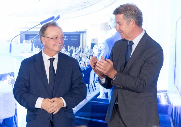 Alberto Núñez Feijóo en un evento político en Ceuta