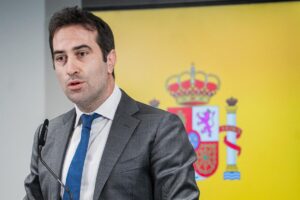 Rueda de prensa sobre ayudas del gobierno para servicios y economía
