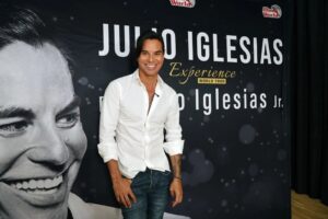 Julio Iglesias Jr. en el evento Julio Iglesias Experience en Madrid