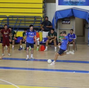Jugadores del C.D. Melistar durante un partido de fútbol sala