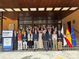 Reunión del Comité Ejecutivo de la CEOE en Ceuta con miembros destacados.