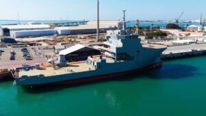 Buque BAM-IS Poseidón en astillero Navantia Puerto Real