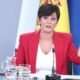 Ministra discutiendo sobre el decreto de vivienda en conferencia de prensa
