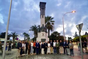 Inauguración del monumento Socorro de Melilla con autoridades presentes