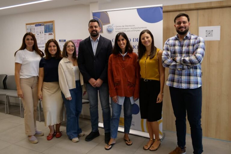 Grupo de profesionales del SEPE en jornada de formación sobre inteligencia artificial